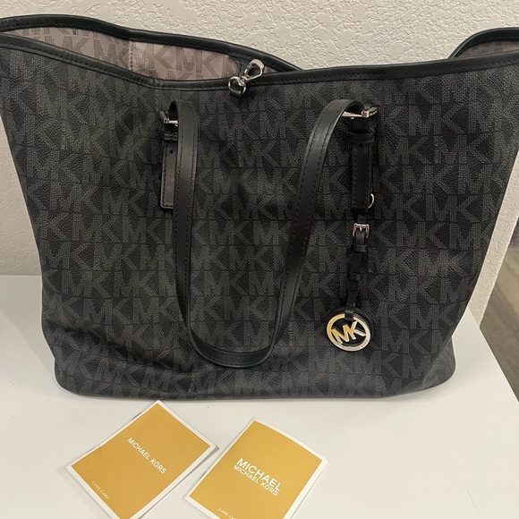 Michael Kors Black Signature Tote Bag - Picture 3 of 5